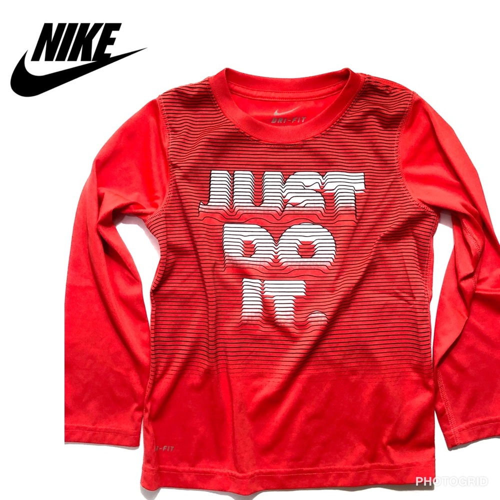 Nike boys Dri-Fit long sleeve top, 7
